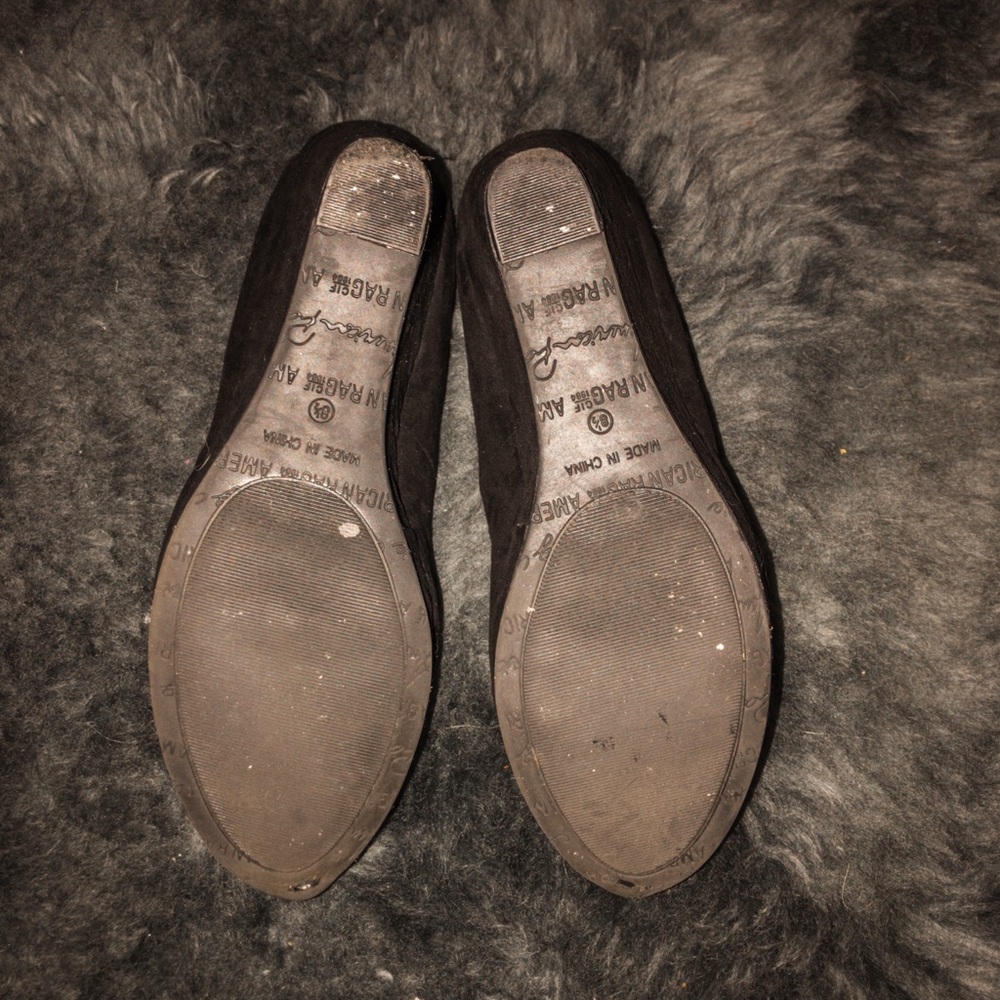 American Rag Black Wedges - Picture 3 of 3